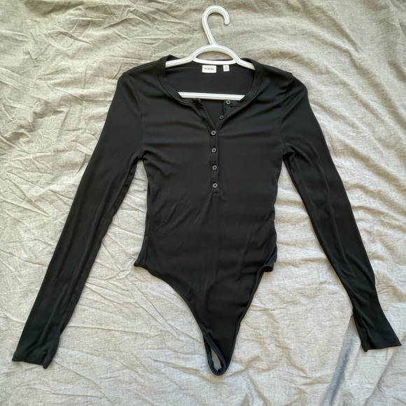 Aritzia Bodysuit - Picture 1 of 2